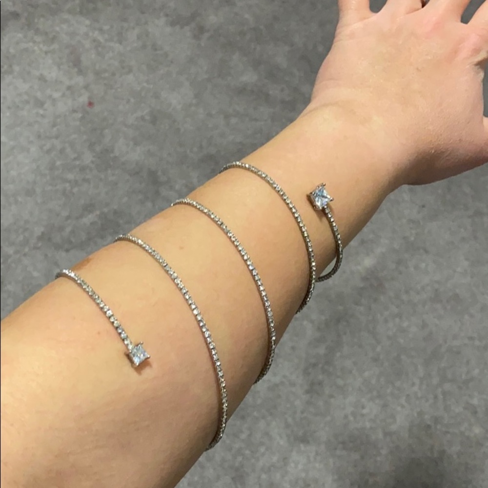 Beautiful bangle - Picture 3 of 4